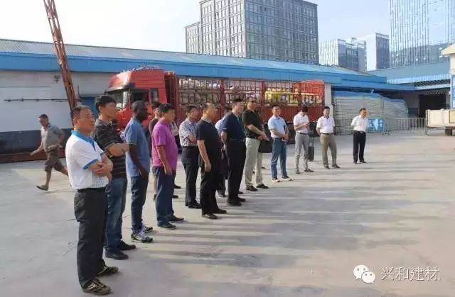 北站|记事|湖北省住建厅、设计院领导及专家一行 莅临星河集团参观指导